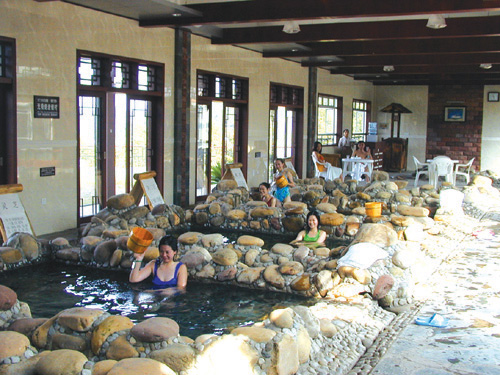 江门金山温泉旅游度假区_新疆旅行网手机版